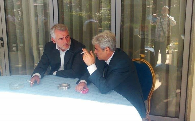 Mungesa e Menduh Thaçit në tubim, Ahmeti: Ai është në linjë me Frontin Europian