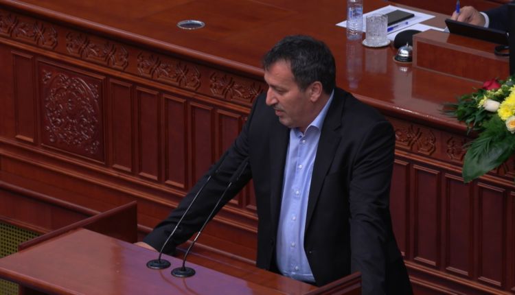 “Malla Reçica i ka të gjitha të dhënat”, Bexheti ia përmend Mickoskit privatizimin: Ejani ta votojmë ligjin për veting