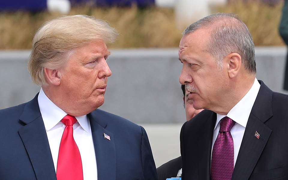 Erdogan përjashtoi Netanyahun nga samiti në Egjipt dhe paralajmëroi Trumpin se do të largohej nëse ai merrte pjesë 