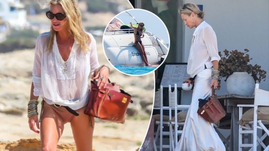 Kate Moss duket më se tërheqëse në moshën 51 vjeçare  ndërsa shfaqet në plazh me një çantë në vlerë 40 mijë euro