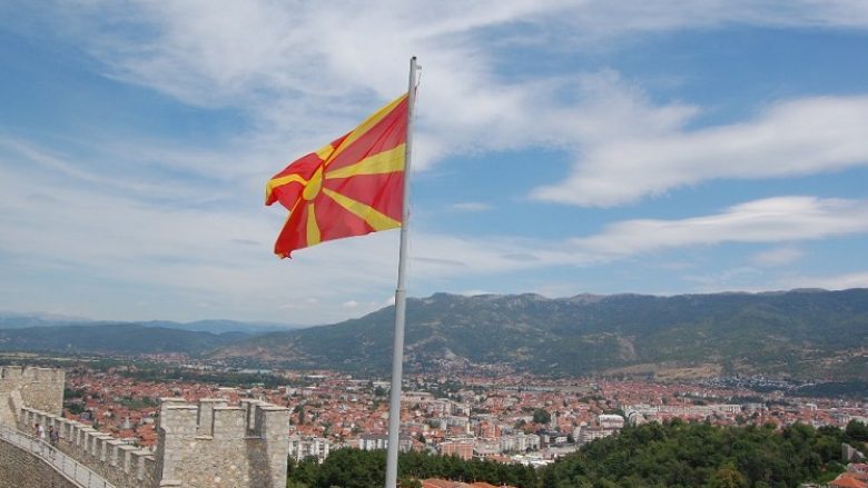 RMV planifikon themelimin e Akademisë për administratë, por sfidat e reformës mbeten