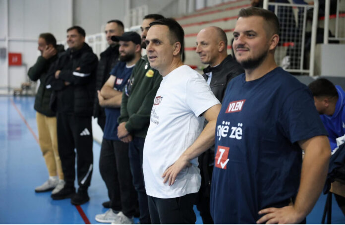 Bilall Kasami luan futboll me të rinjtë – Tetovës do ti japim më shumë investime në sport