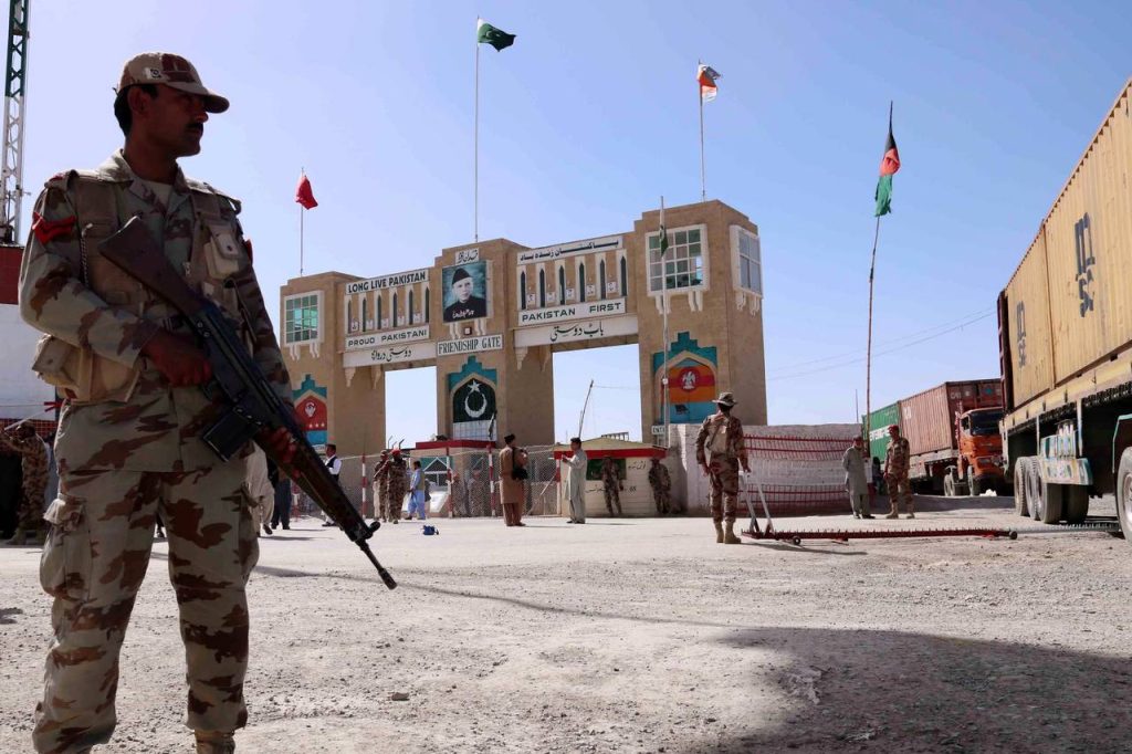 Armëpushim i përkohshëm mes Afganistanit dhe Pakistanit pas tensioneve kufitare