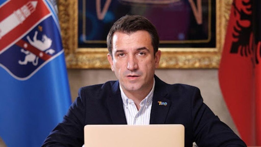 Kushtetuesja rikthen Veliajn në detyrë   kryebashkiaku  Mandatin ma ka besuar Tirana