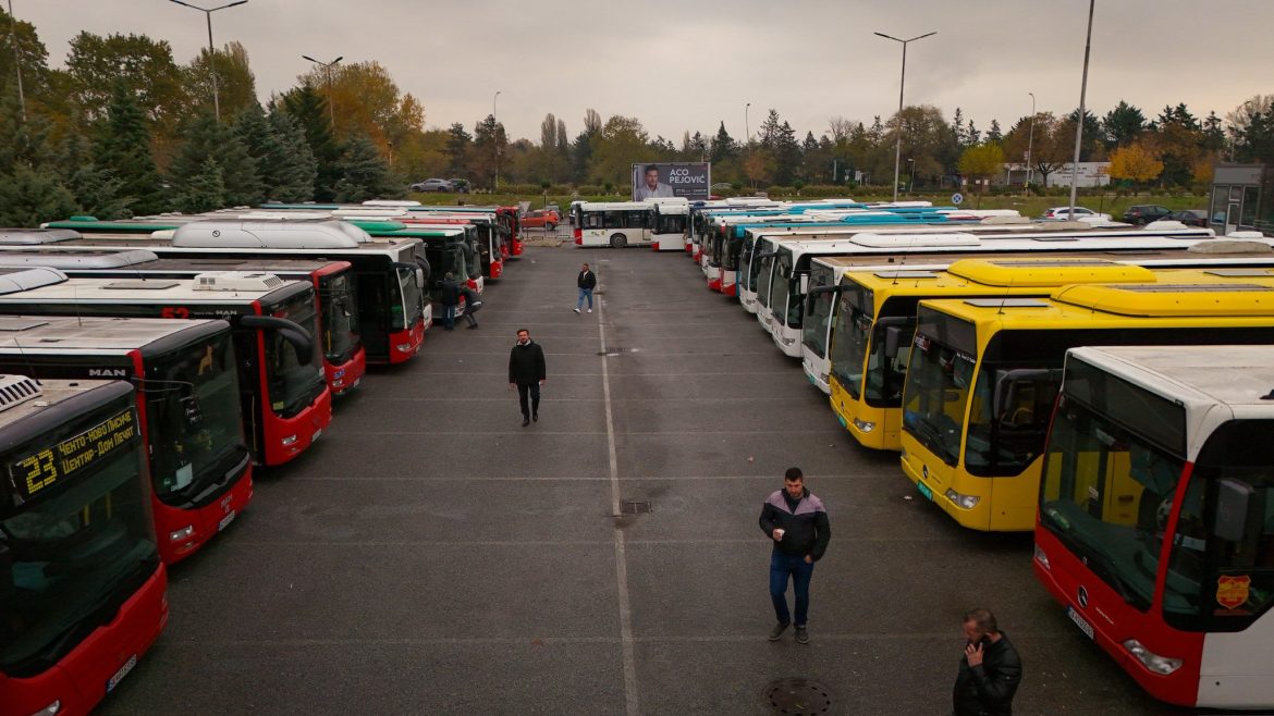 Qyteti i Shkupit përfshin autobusë privatë në transportin publik, planifikohen 80 të rinj deri mars 2026