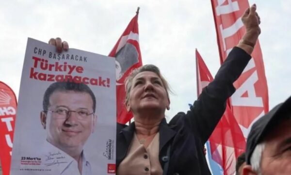 Turqia kërkon më shumë se 2000 vjet burg për kryebashkiakun e Stambollit