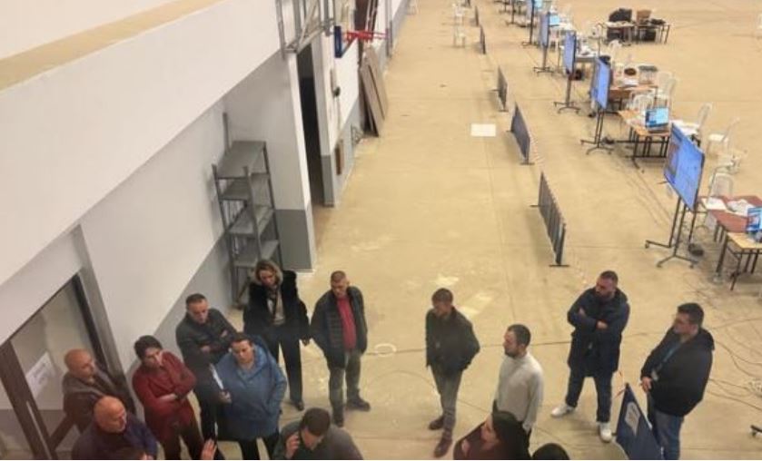 Dyshimet për manipulime të votave në Mitrovicë  Jug  flasin nga kompania sllovene  Cetis 