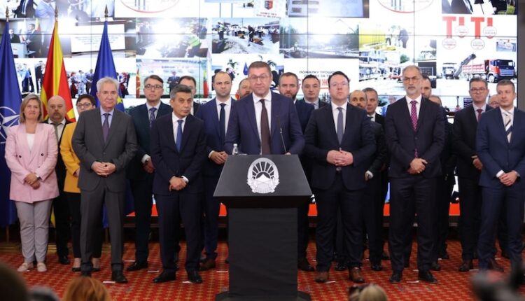 Sot takimi VLEN Mickoski për ndryshimet në Qeveri  kush çka do të marr  