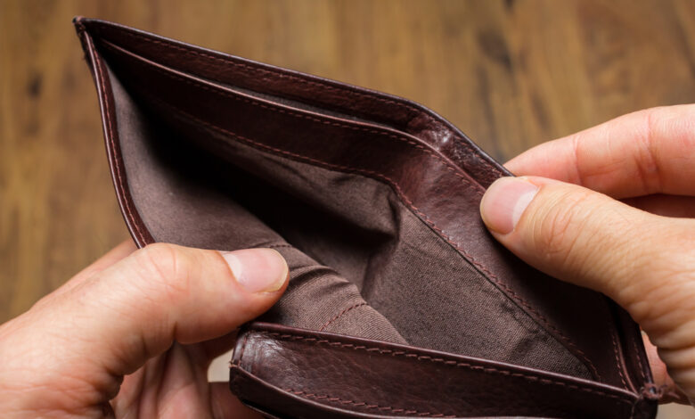 Punëtorët largohen, vendi kërkon pagë minimale 850 euro për mbijetesë