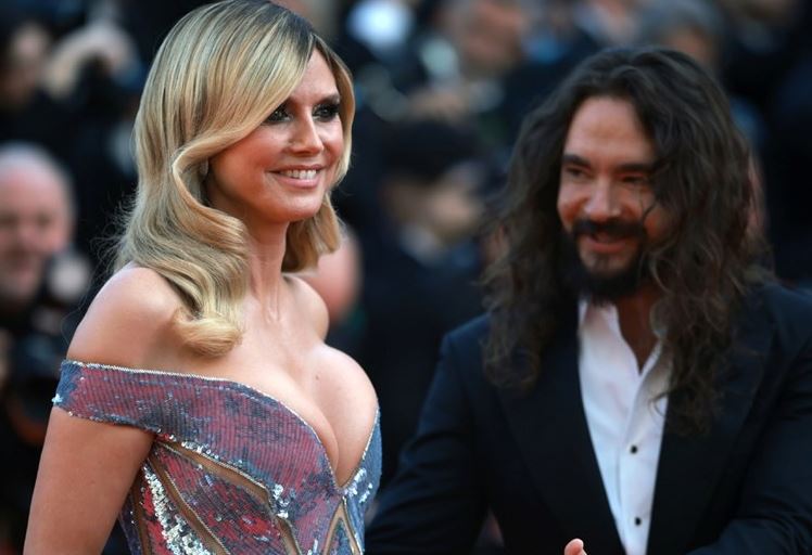 Modelja e përmbylli vitin me foto nu do   djegë  rrjetin