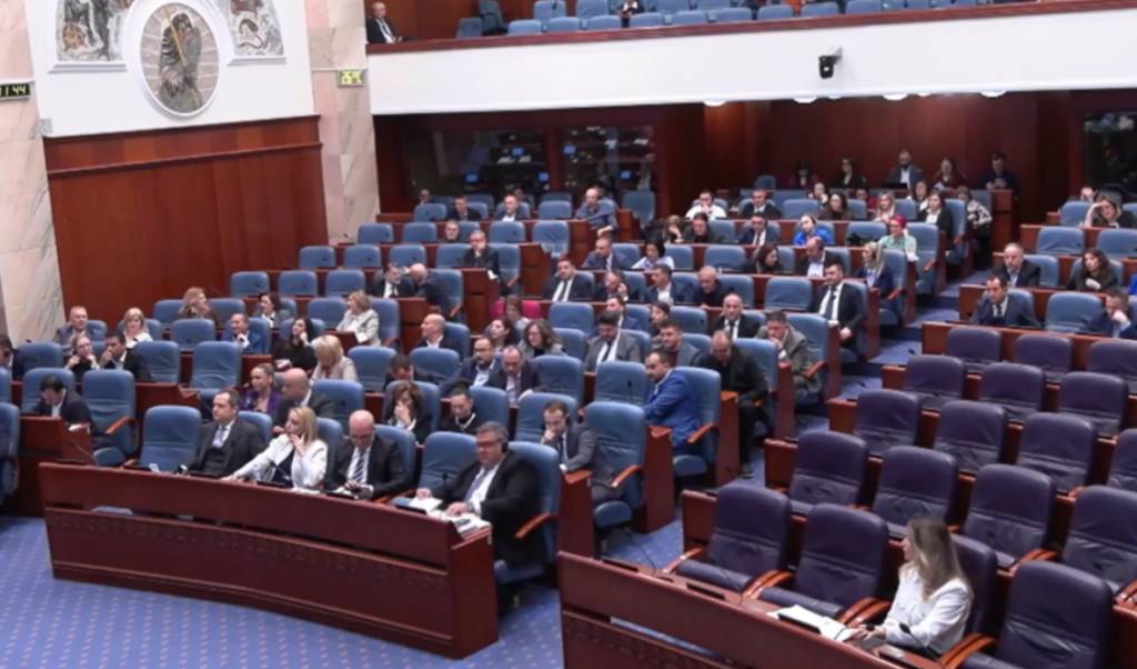 Deputetët nuk votuan për pagë minimale 600 euro  Mitreski  Nuk mund ta bindni një stomak të uritur se është i ngopur