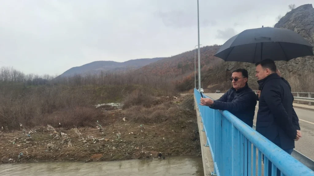 Peci  Mitrovica drejt zgjidhjes së ujërave të zeza  investim 40 milionë euro