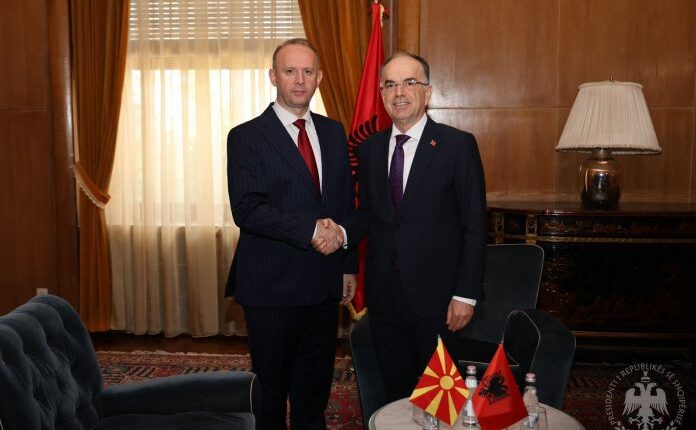 Begaj pret Kryeparlamentarin e RMV-së, kërkon provim në shqip për studentët e Jurisprudencës