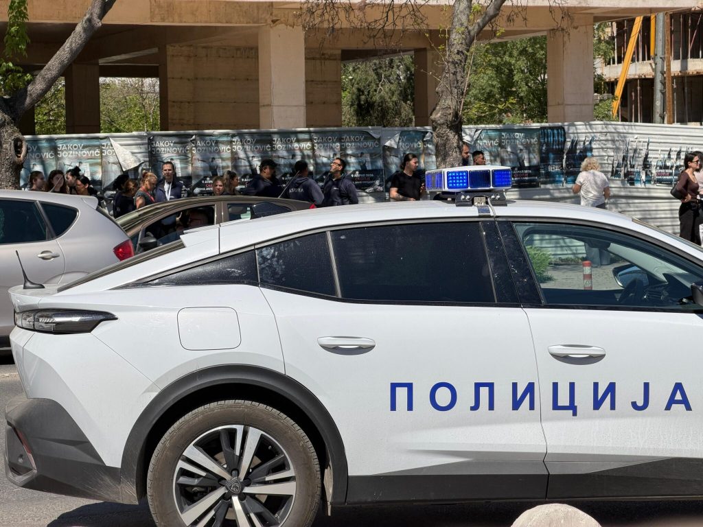 Janë të rreme alarmet për bombat e vendosura në qendrat tregtare në Shkup